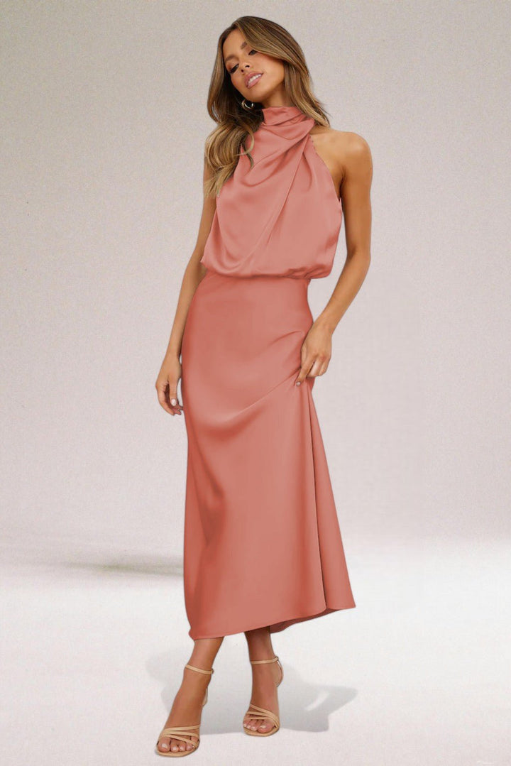 María | Vestido con cuello halter