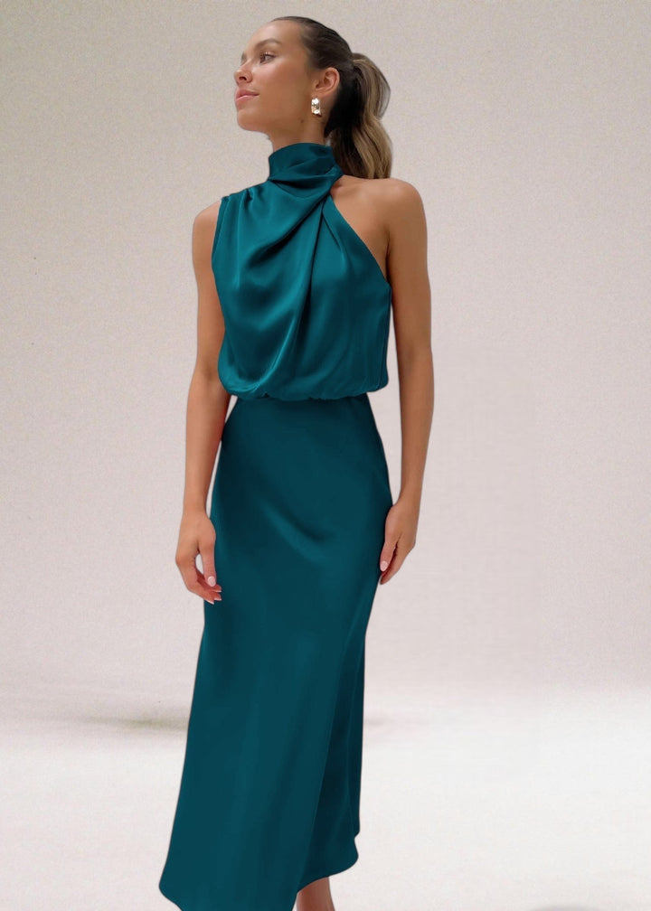 María | Vestido con cuello halter