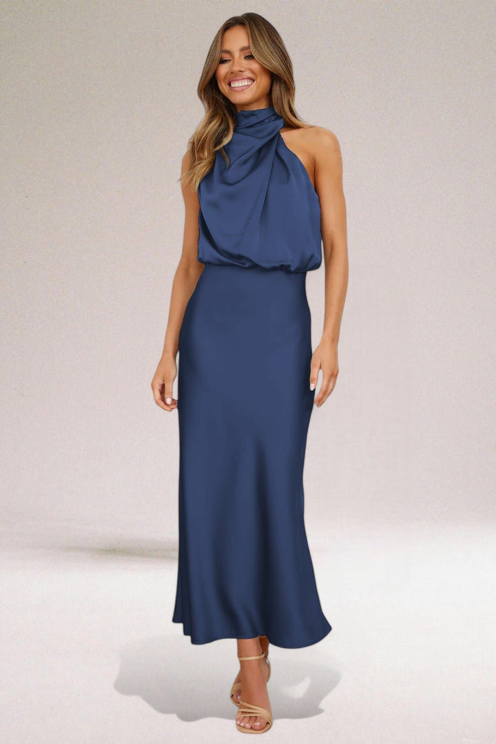 María | Vestido con cuello halter