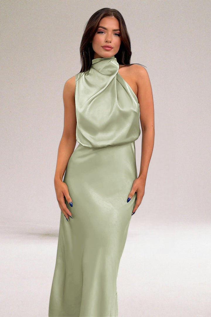 María | Vestido con cuello halter